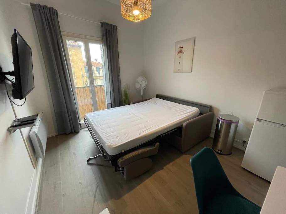 Апартаменты Cosy T3 Proche Gare Et Polygone Безье Экстерьер фото